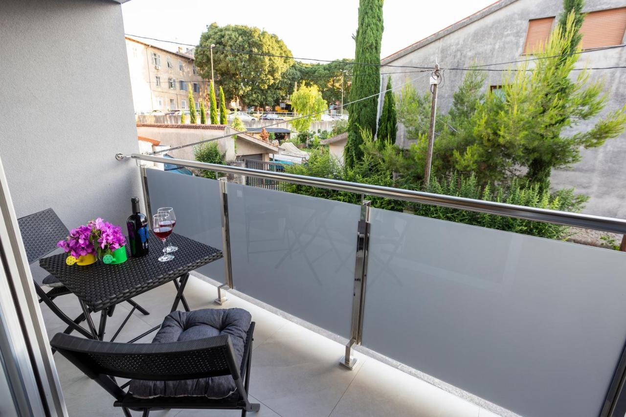 City Apartments Silver Pula Exterior foto